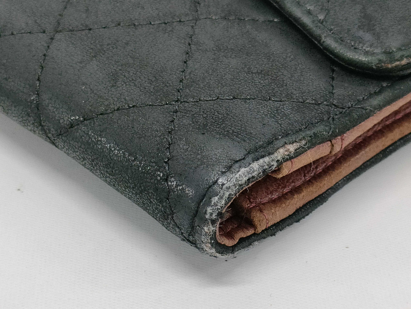 CHANEL Matelasse Lambskin Wallet