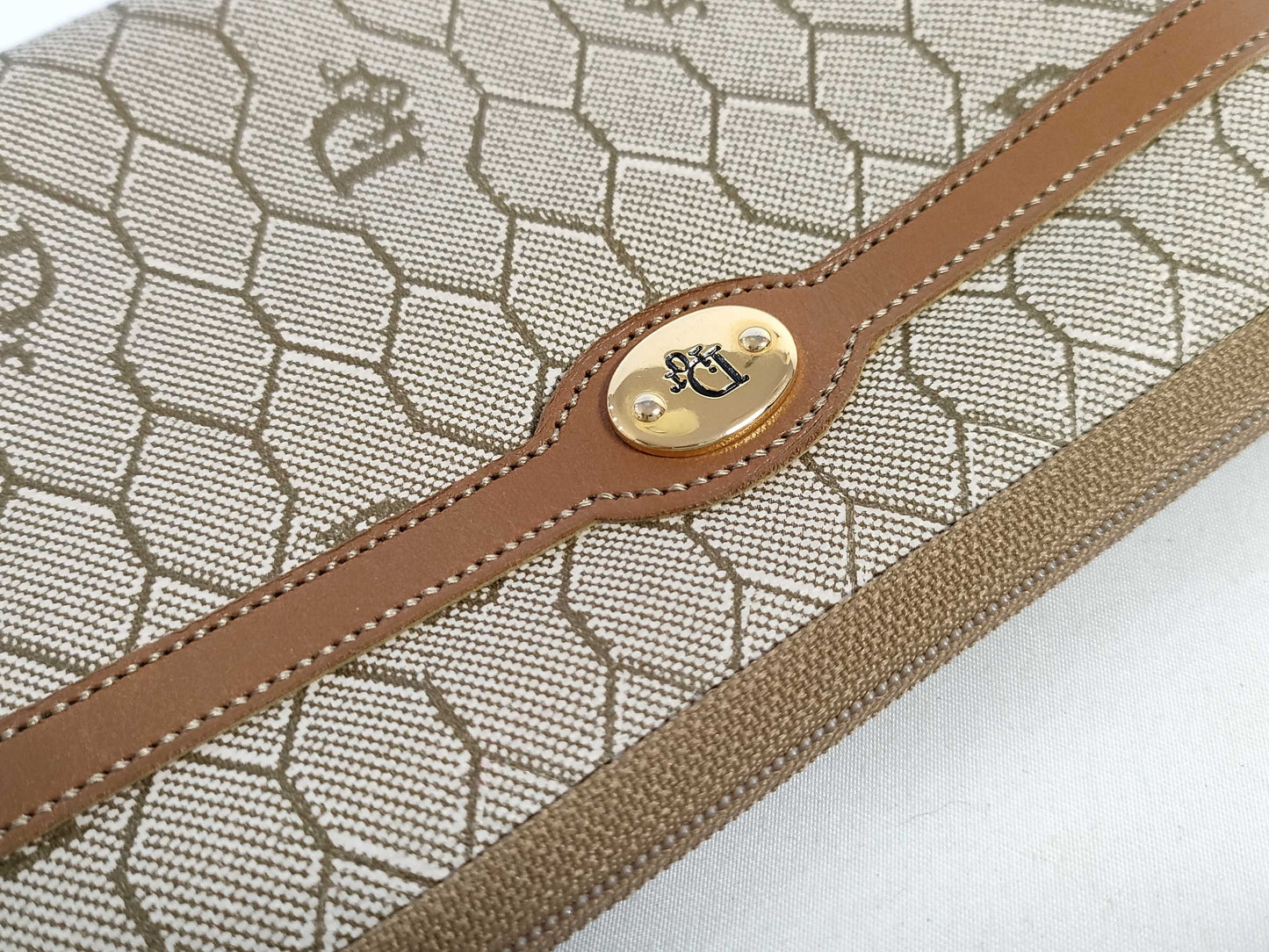 Dior Pouch PVC x Leather Honeycomb Pattern / Saint Laurent Cosmetic Pouch Pouch