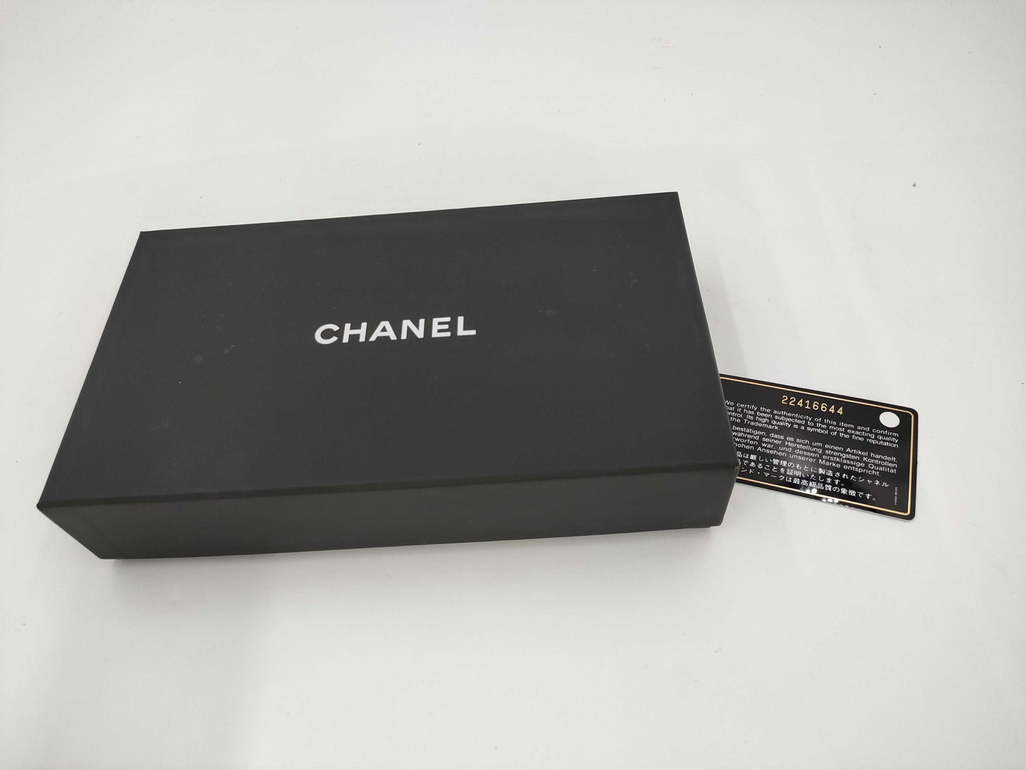 CHANEL Caviar Skin Long Wallet with Round Zipper