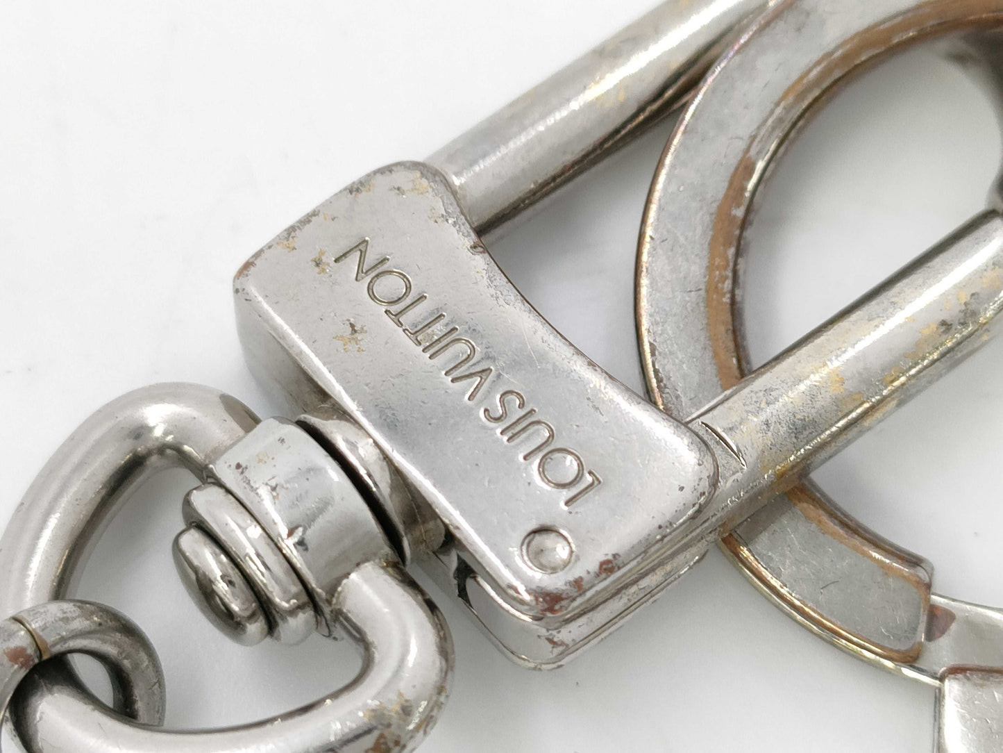 LOUIS VUITTON Chenne Anocre Keychain Key Case Keychain