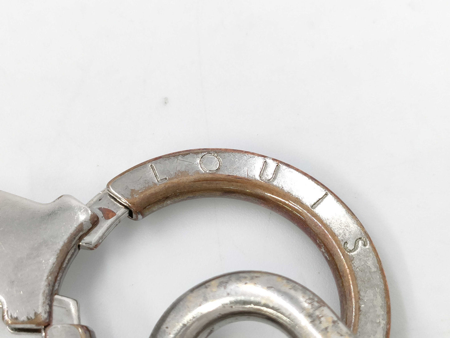 LOUIS VUITTON Chenne Anocre Keychain Key Case Keychain