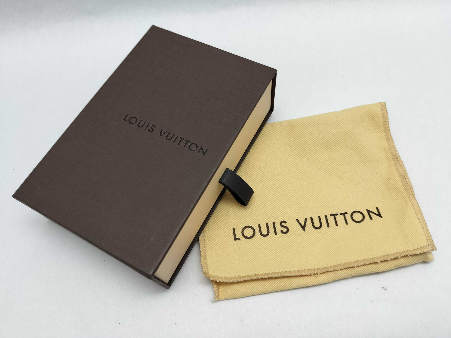 LOUIS VUITTON BC0194 Epi Enchape Key Ring Key Case/Key Holder