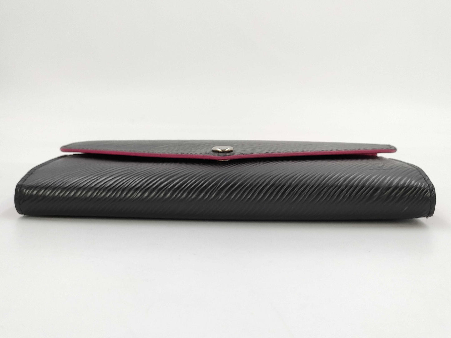 LOUIS VUITTON Epi Portefeuille Sarah Long Wallet in Noir and Hot Pink, M64322