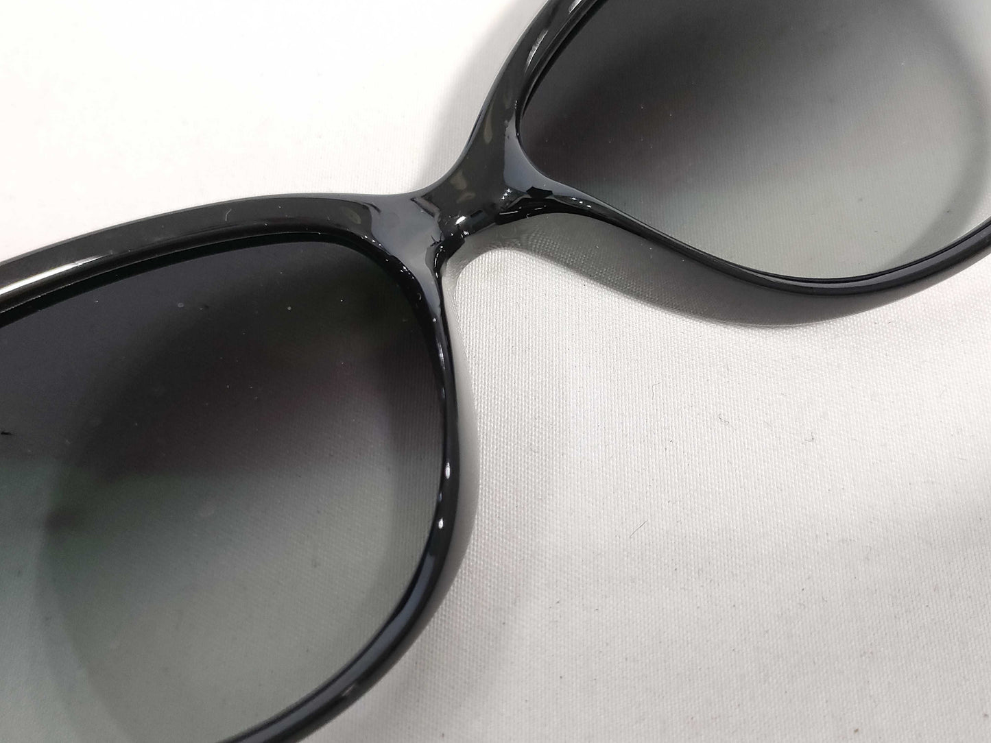 CHANEL Coco Mark BC12936504 Coco Mark Sunglasses with Case