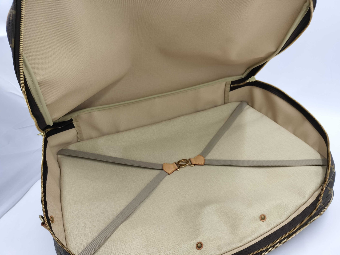 LOUIS VUITTON Monogram Alize Trois Poche Boston Bag