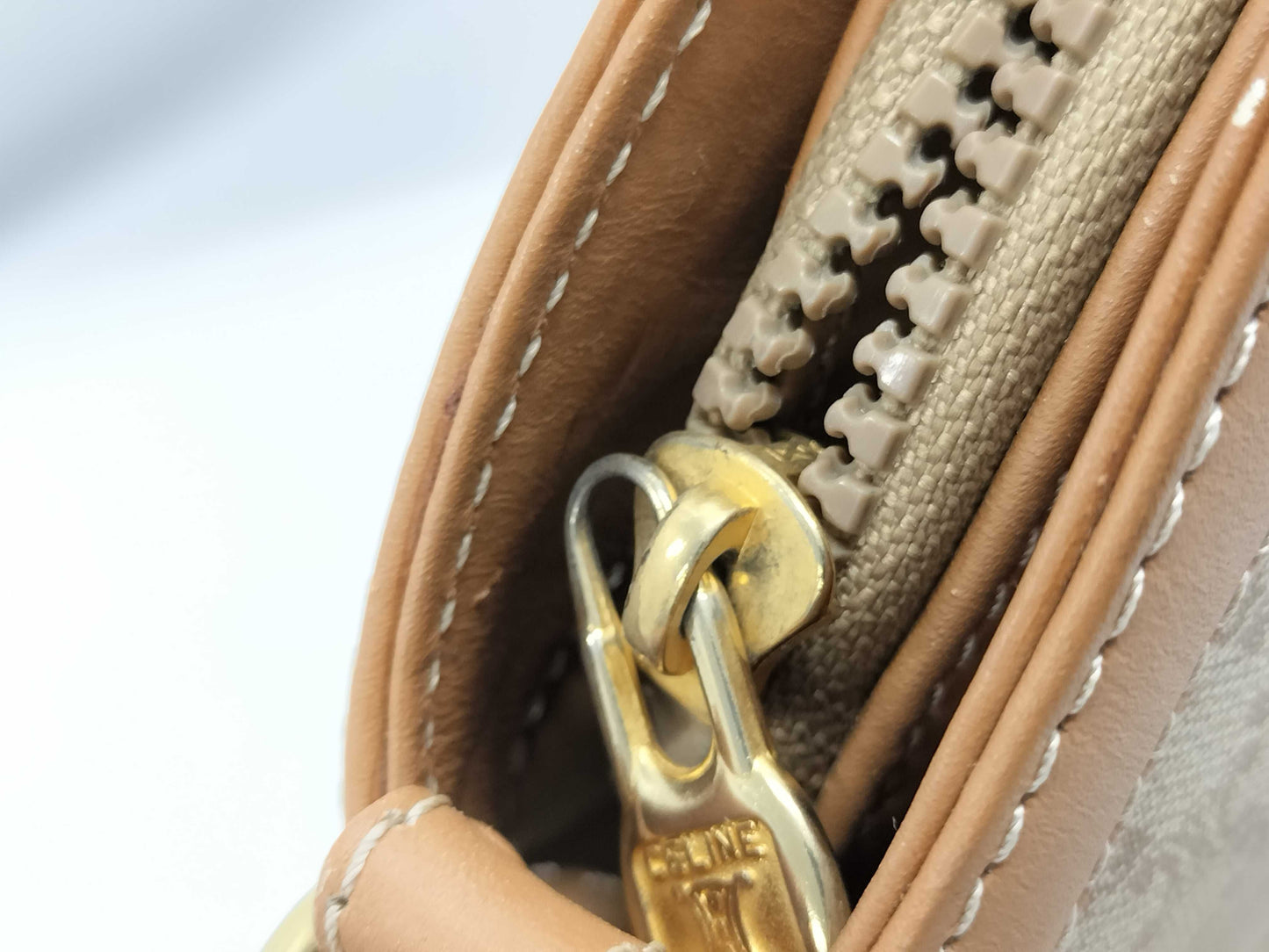 CELINE Shoulder Bag