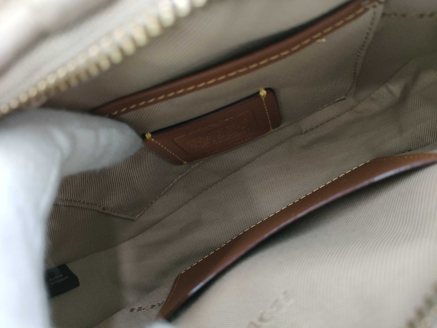 COACH C5809 Shoulder Bag