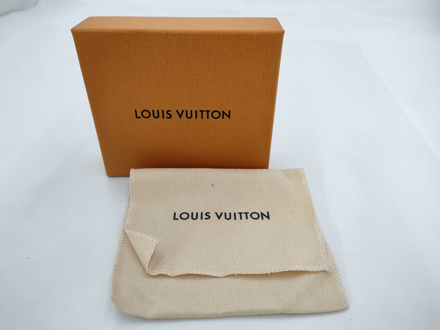 LOUIS VUITTON Aerogram Portefeuille Myrtle Wallet