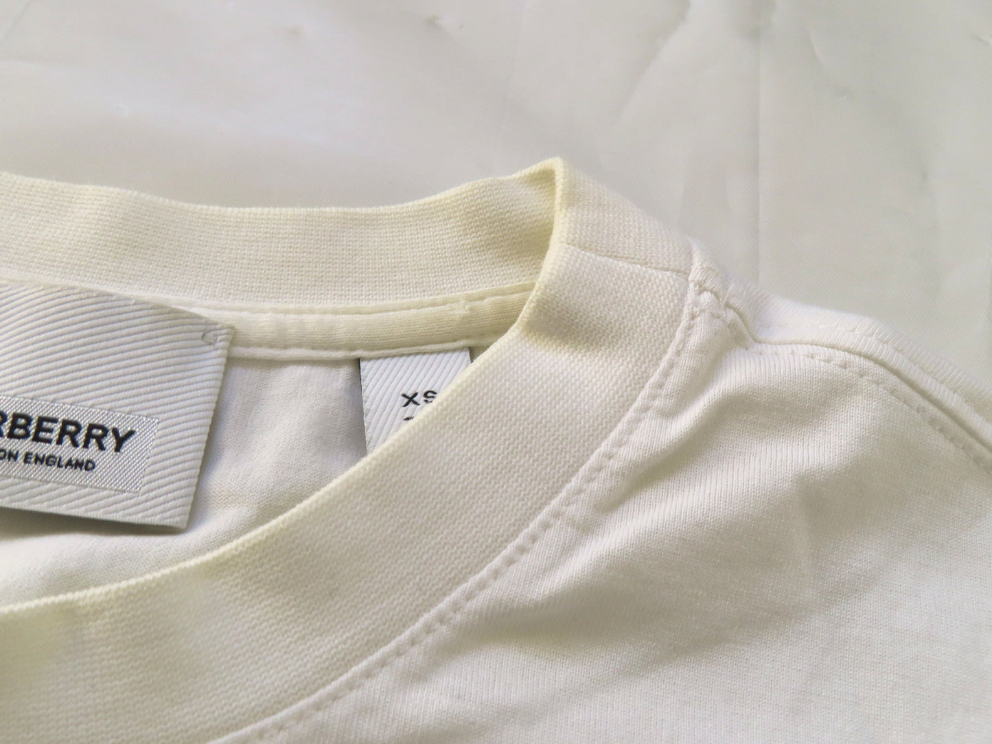 BURBERRY T-shirt logo white top
