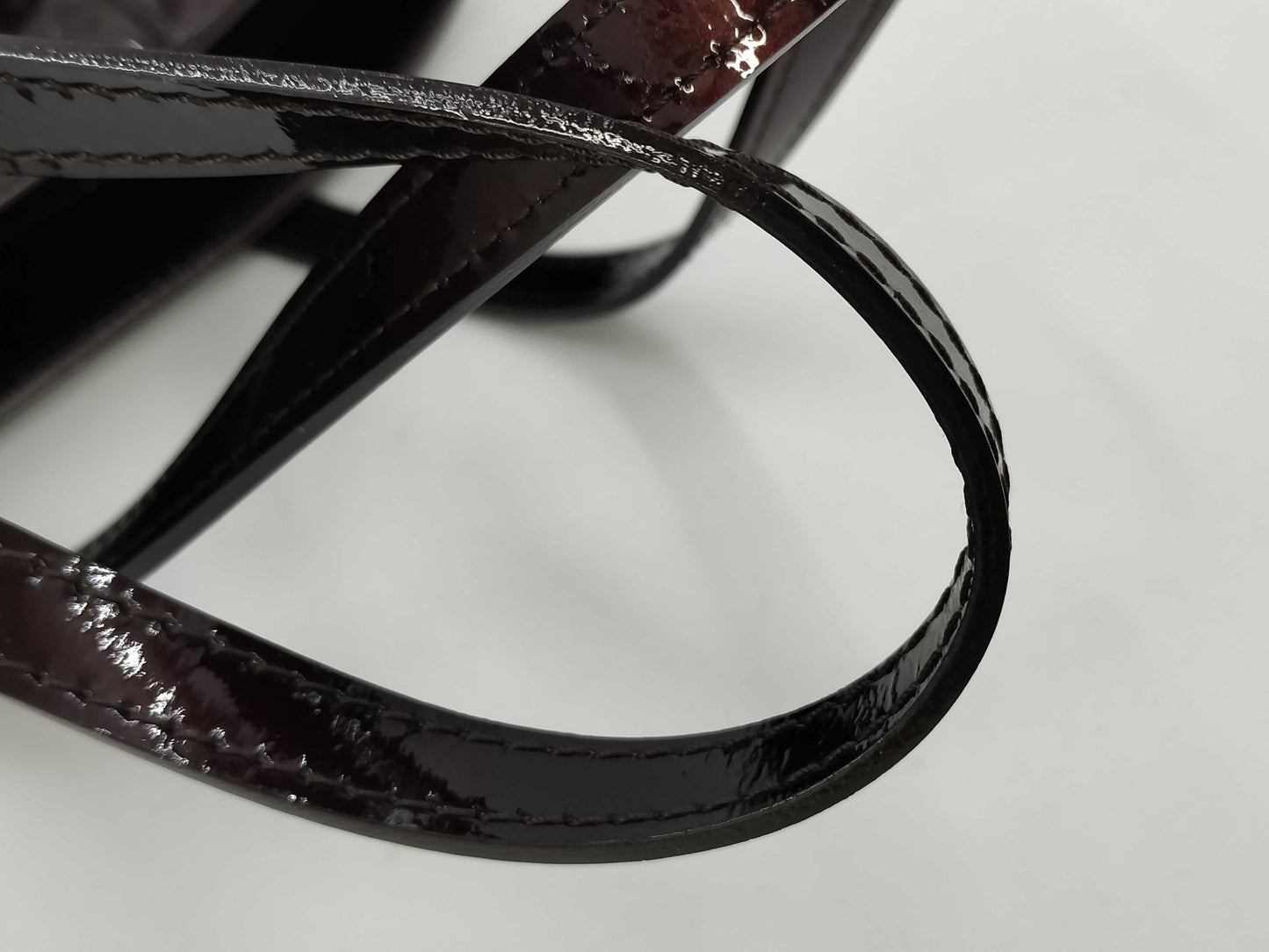 LOUIS VUITTON Vernis Avalo Handbag