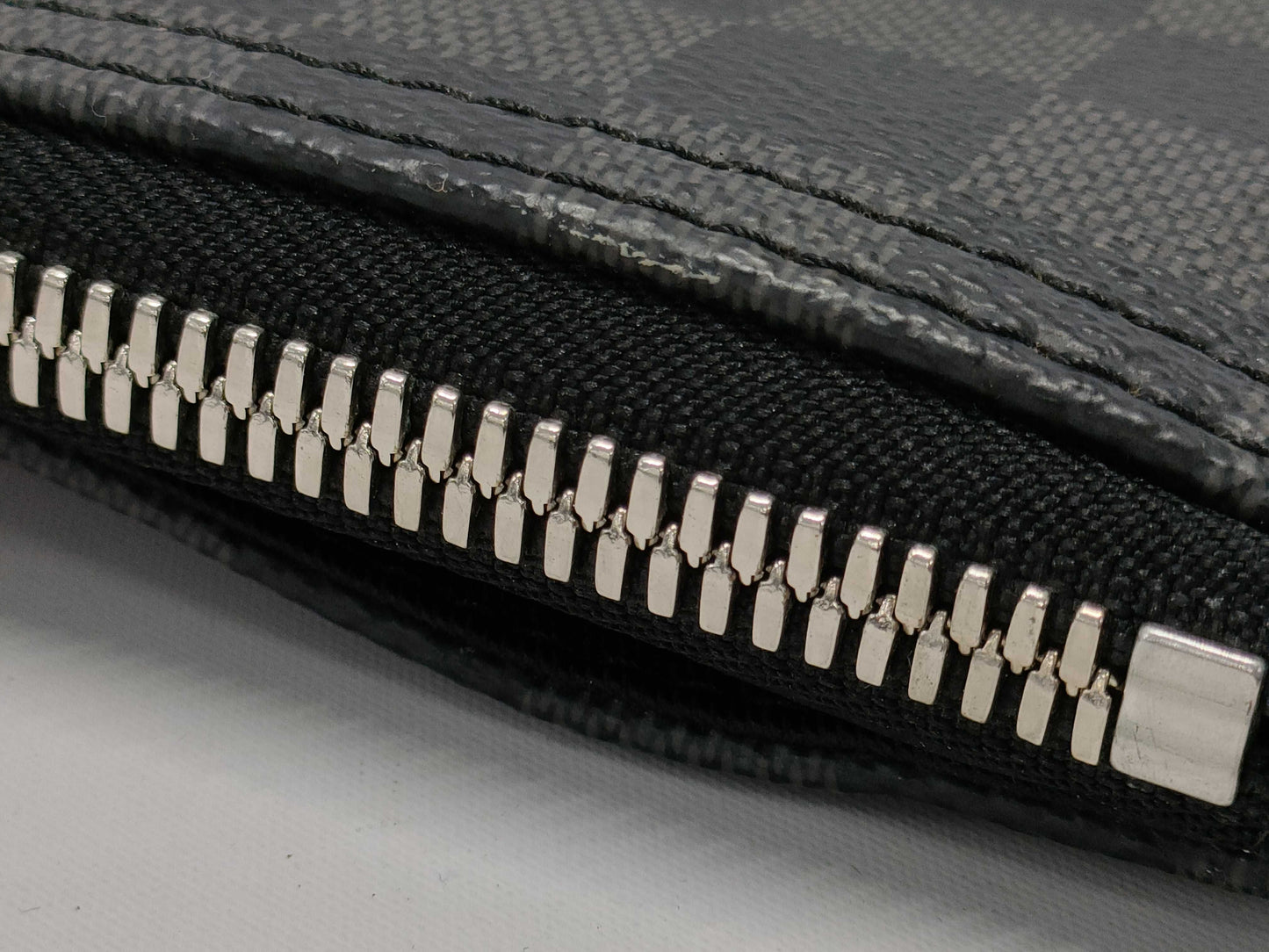 LOUIS VUITTON Damier Graphite N40000 Anton Handbag