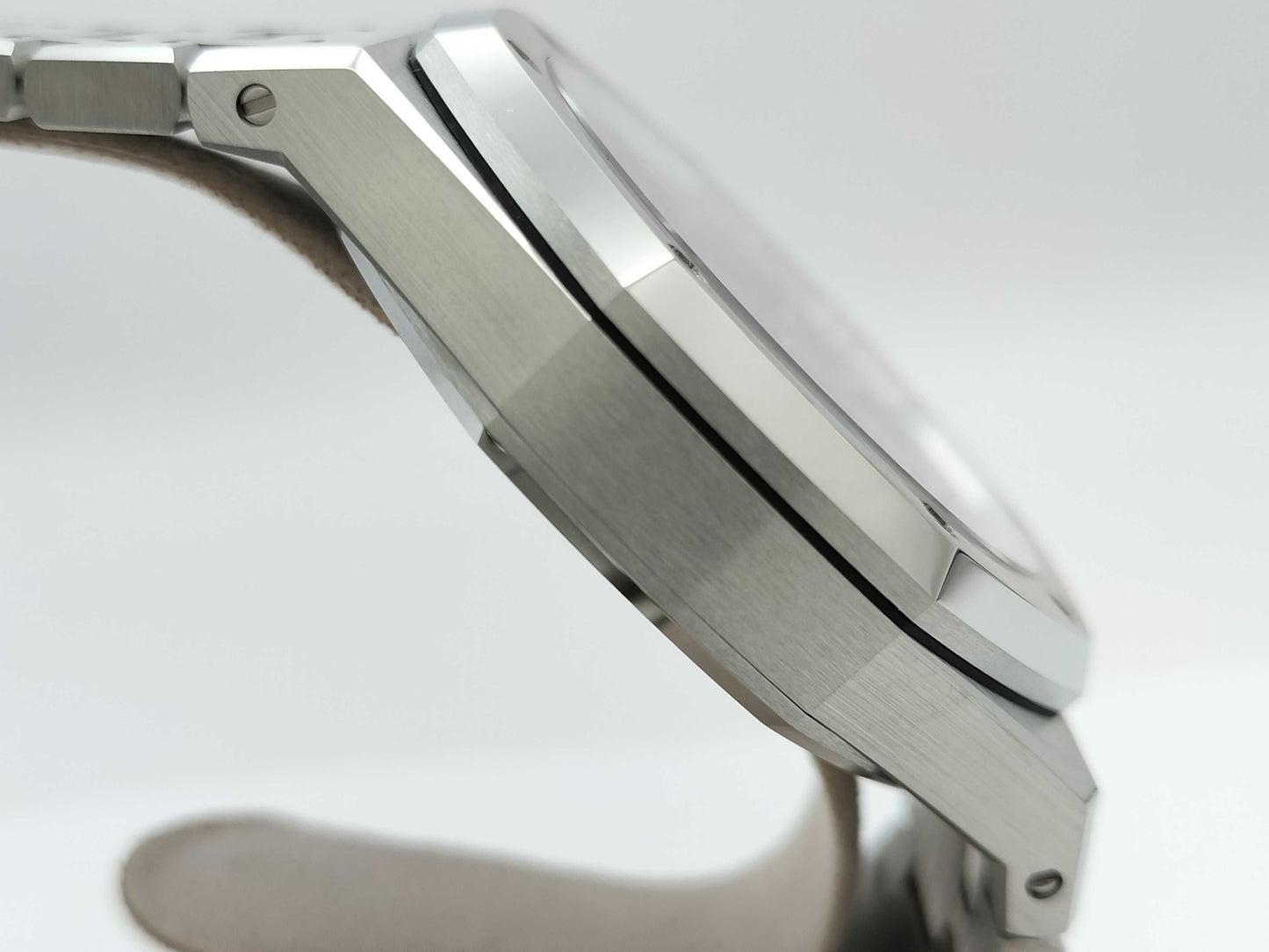 AUDEMARS PIGUET 15510ST.OO.1320ST.10 UG1320J Gray Dial Men's Watch