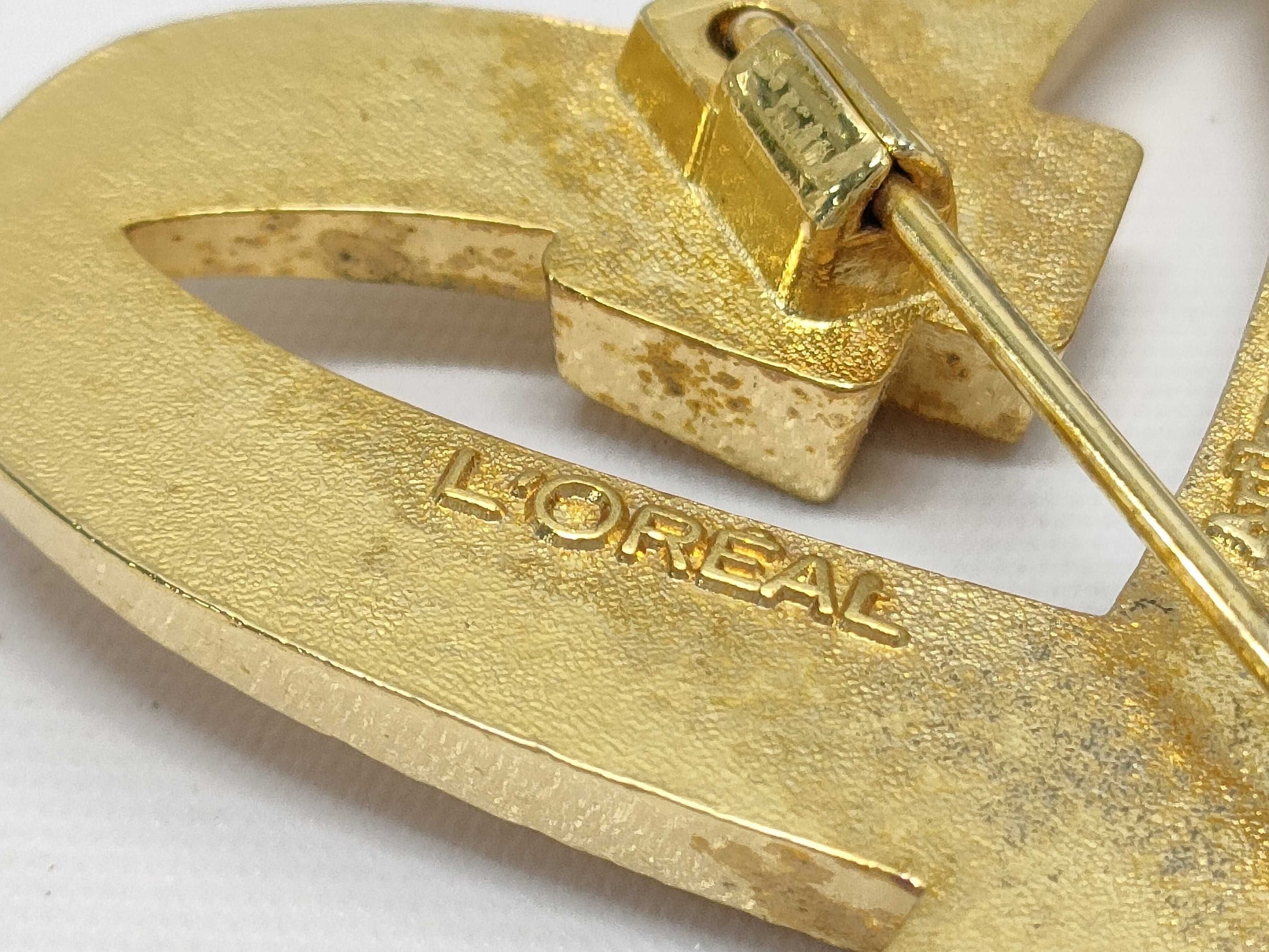 L OREAL Arthus-Bertrand PARIS Pin Brooch Brooch