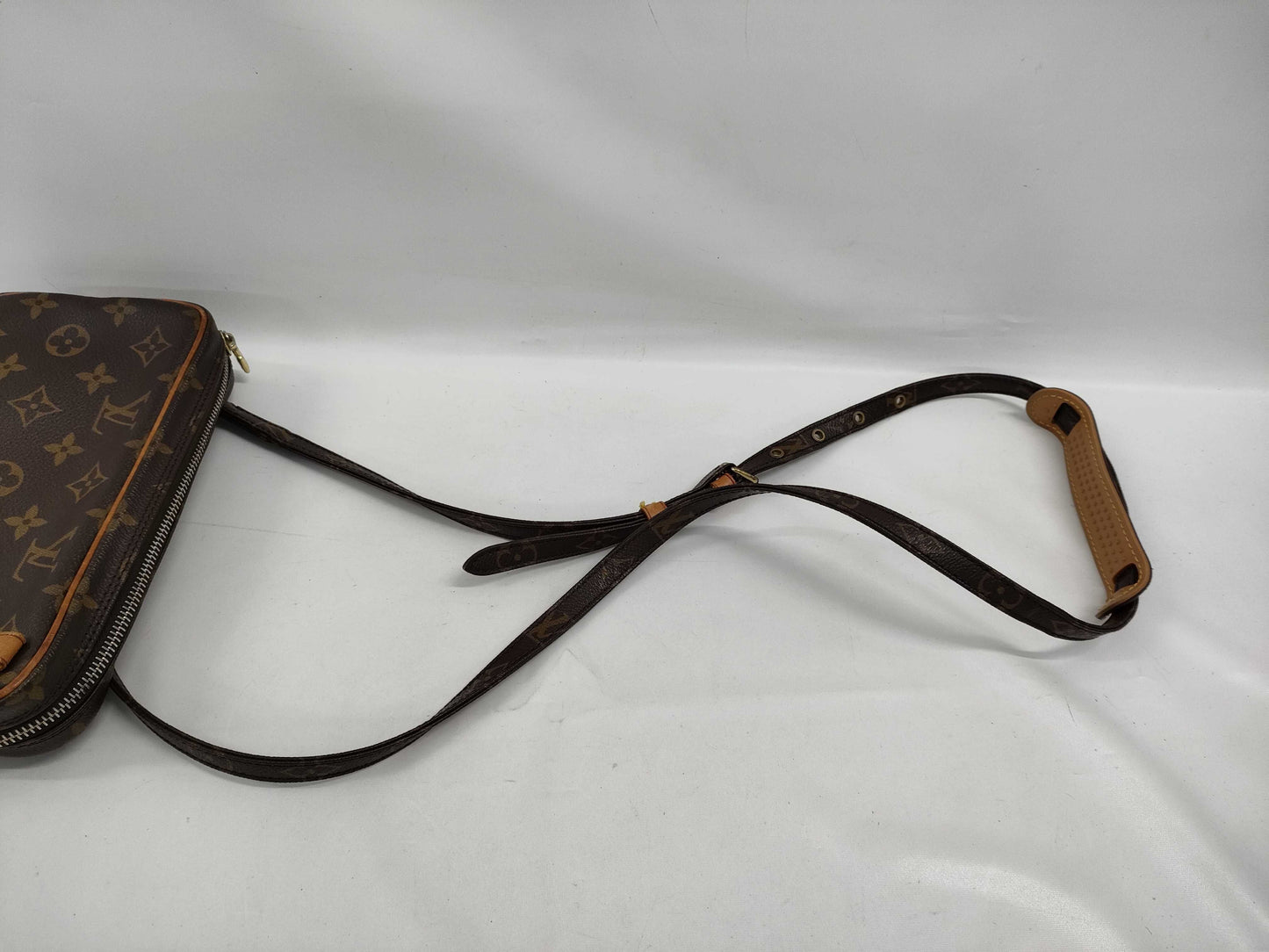 LOUIS VUITTON Monogram M51828 Pochette Marly Bandouliere Shoulder Bag