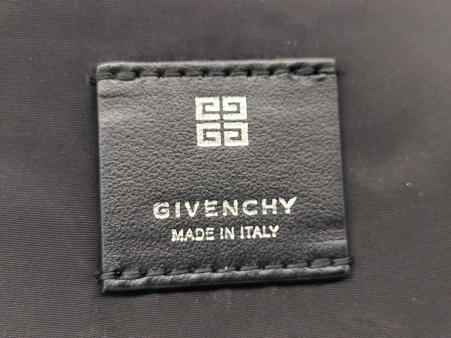 GIVENCHY BKU04BK1RG G-Trek Messenger Shoulder Bag