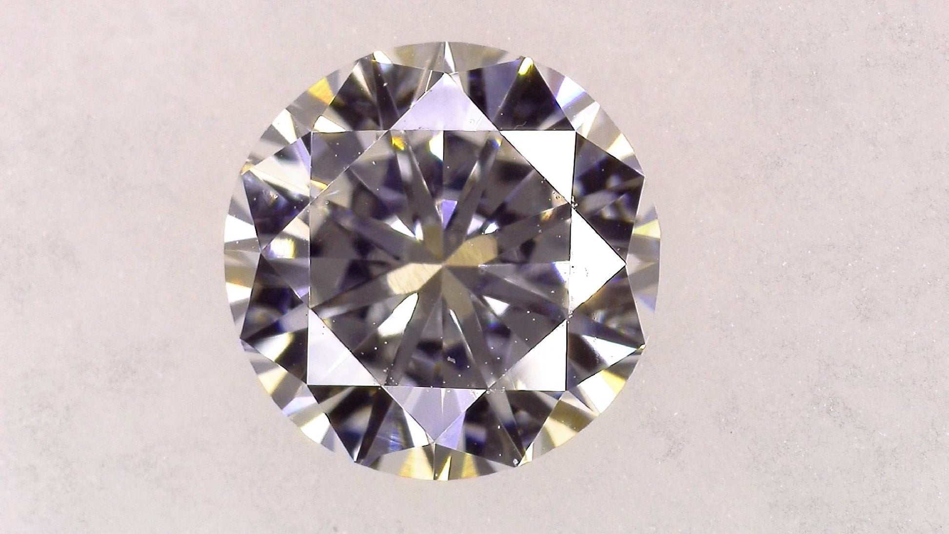 0.547ct E VS-1 GOOD/GD/GD STRONG BLUE NATURAL 5.24-5.31X3.14mm Diamond Loose