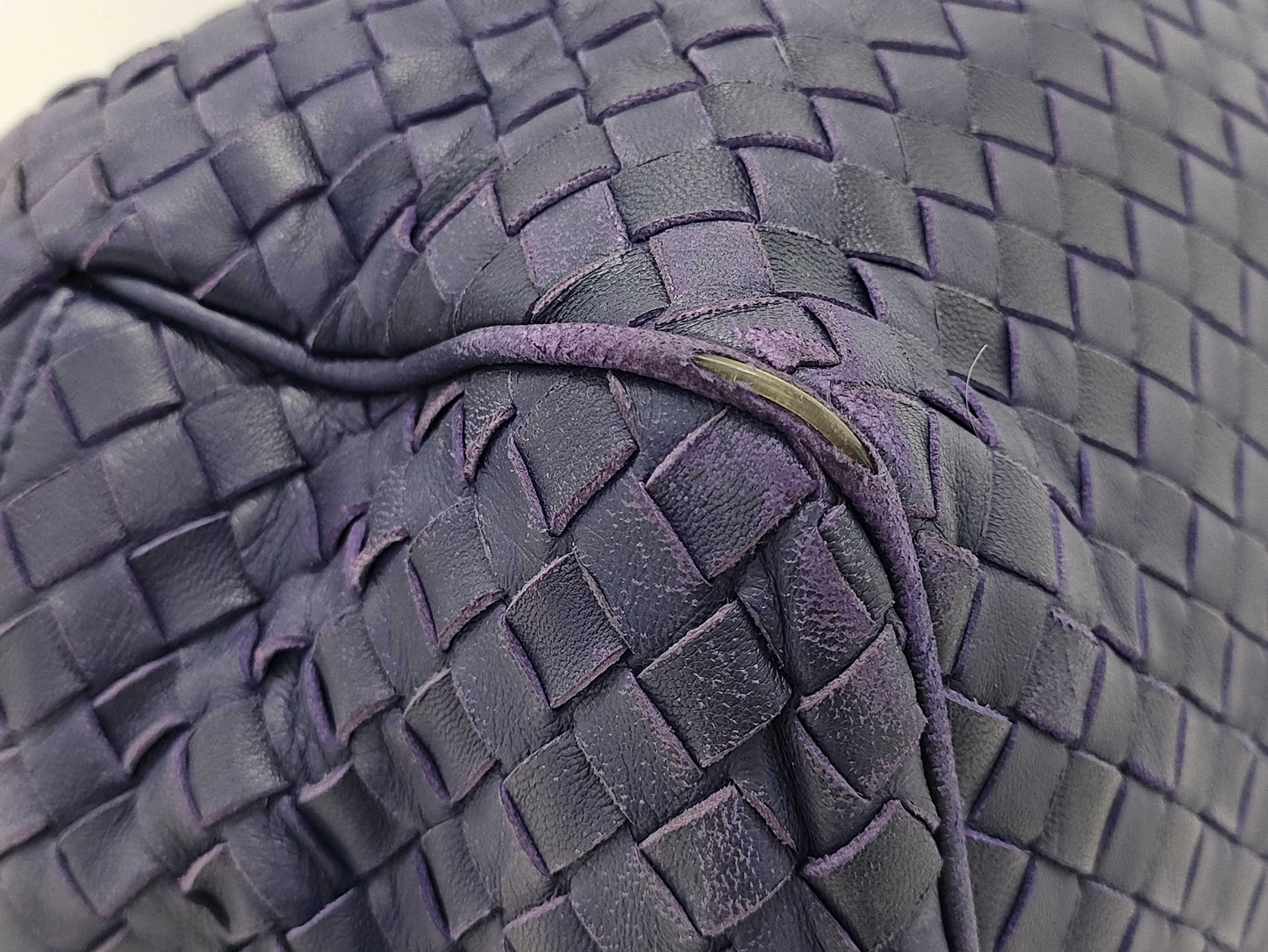 BOTTEGA VENETA Intrecciato 2-Way Boston Bag with Key