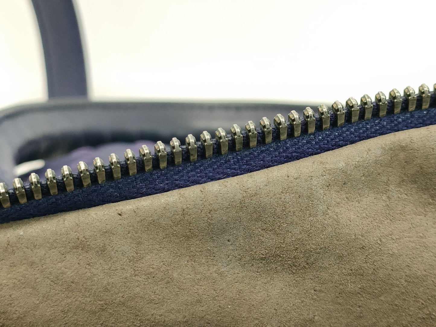 BOTTEGA VENETA Intrecciato 2-Way Boston Bag with Key