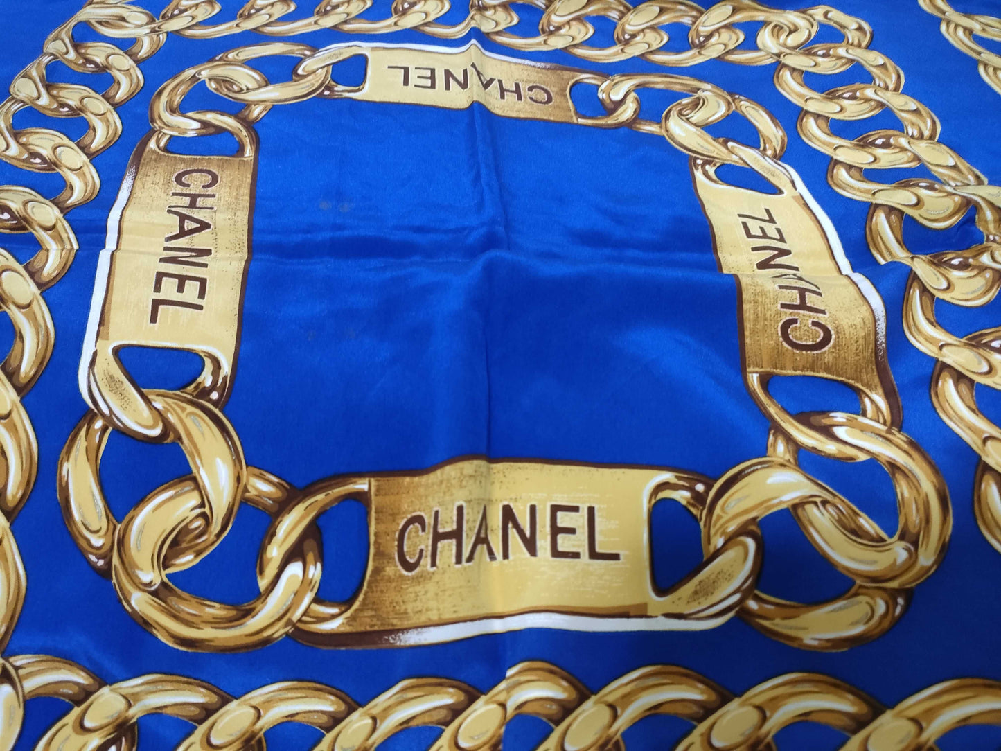 CHANEL Coco Chain Scarf