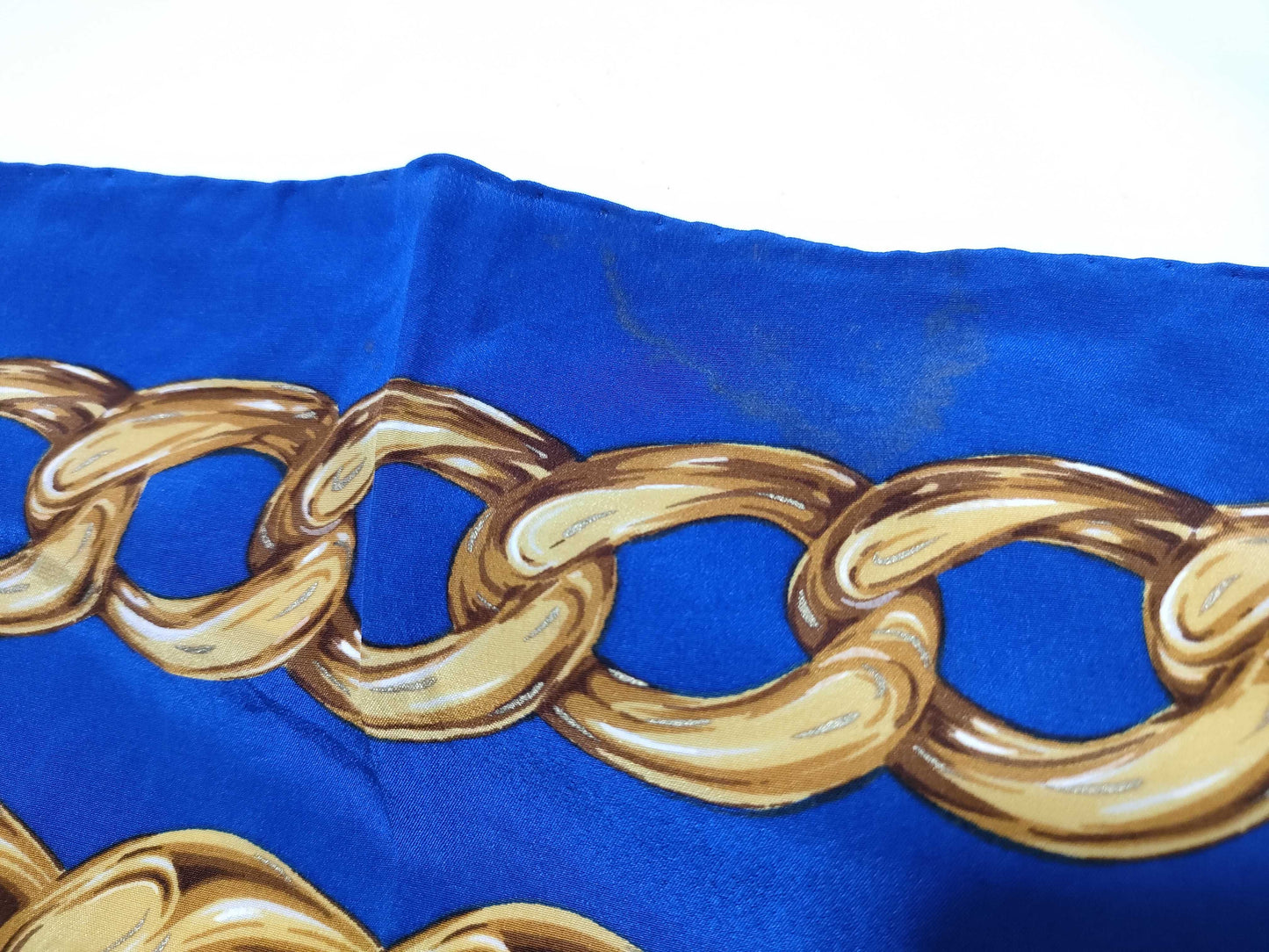 CHANEL Coco Chain Scarf