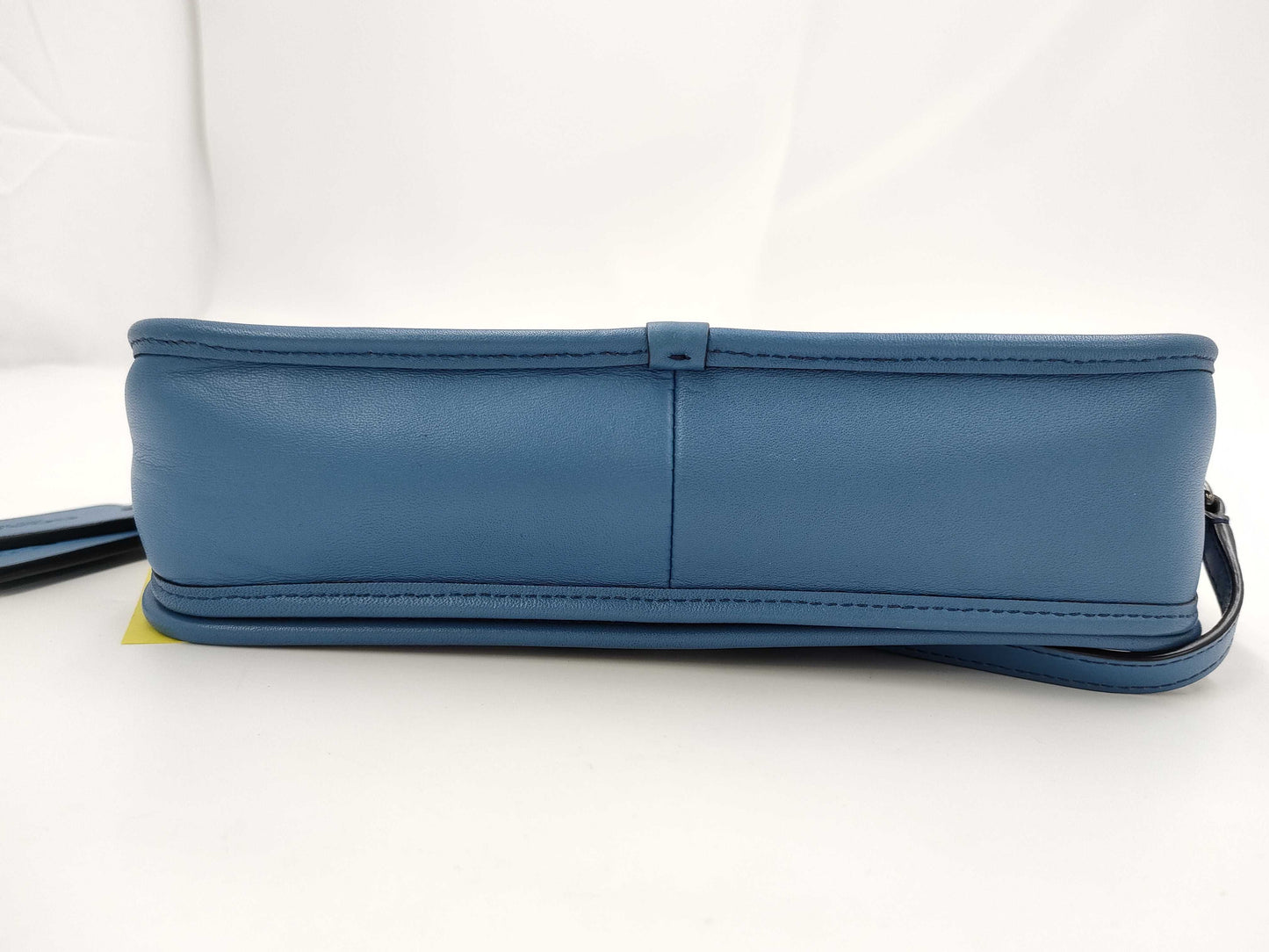 COACH 57325 / Turnlock / Leather Shoulder Bag Shoulder Bag