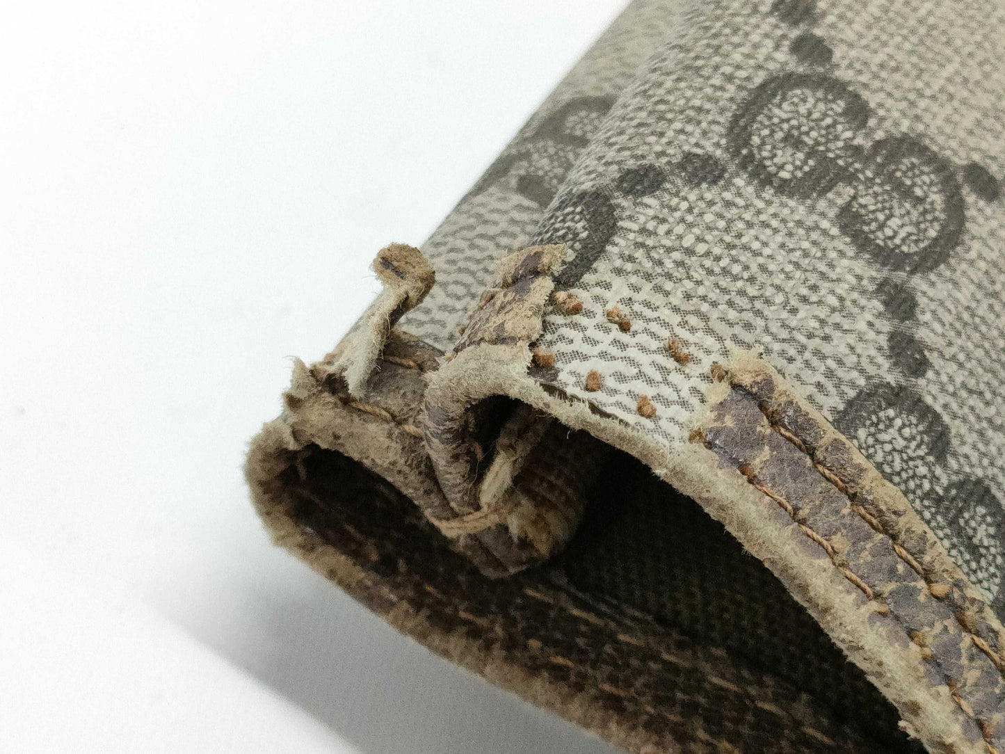 GUCCI GG Supreme Sherry Tote Bag