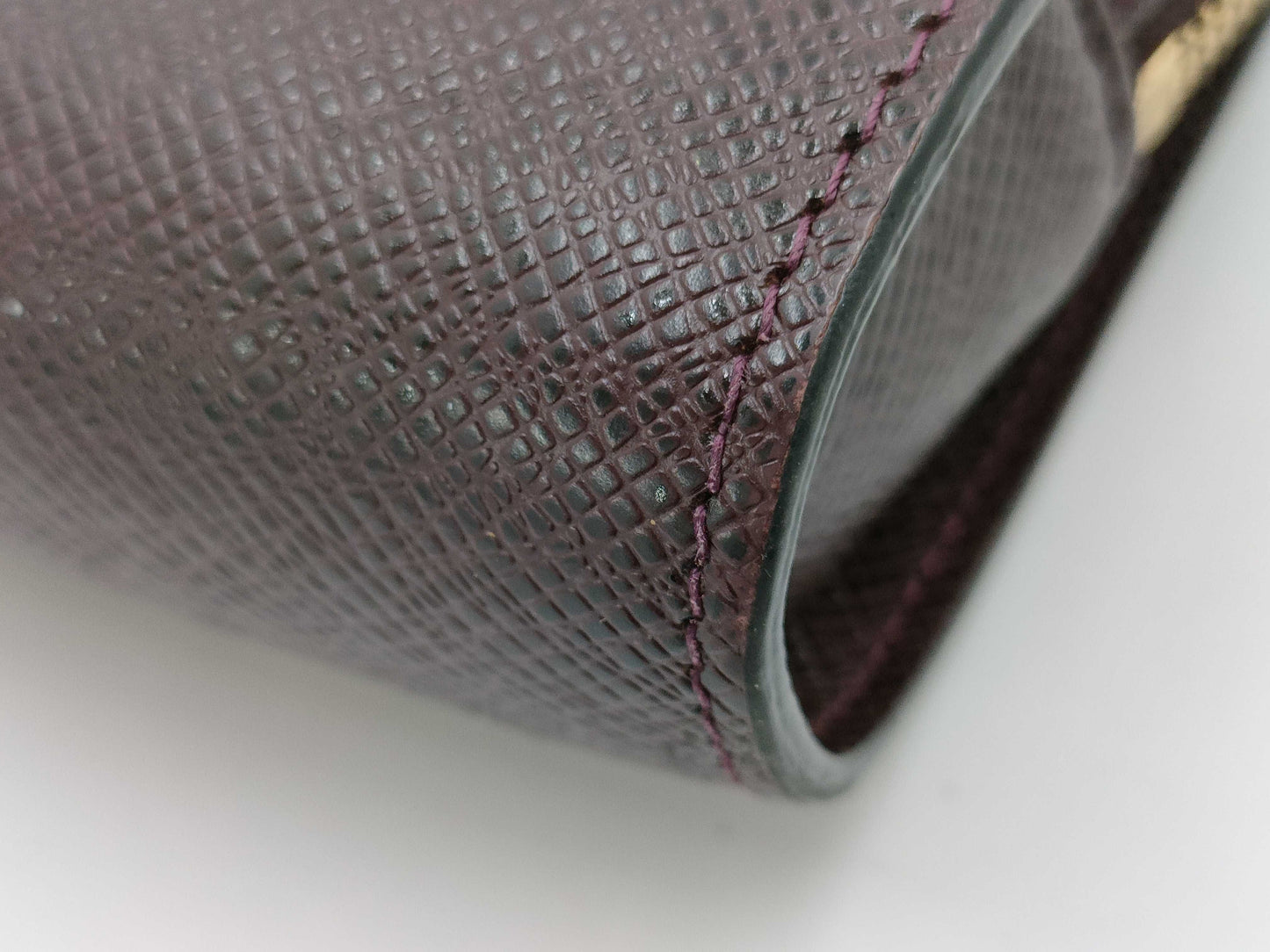 LOUIS VUITTON Taiga Baikal Acajou Second Bag
