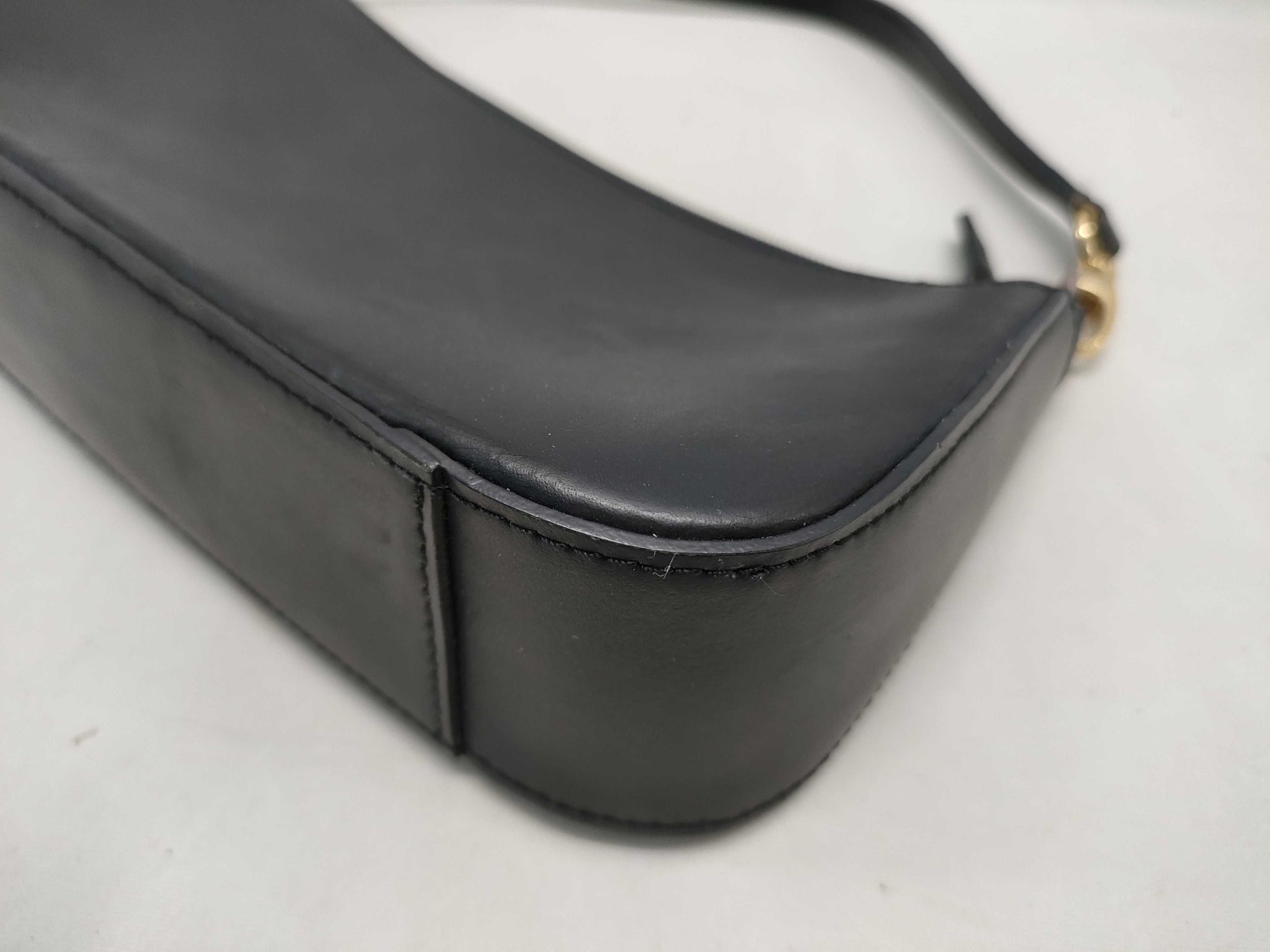 ☆Roberta Leather Hand Pouch☆ Handbag