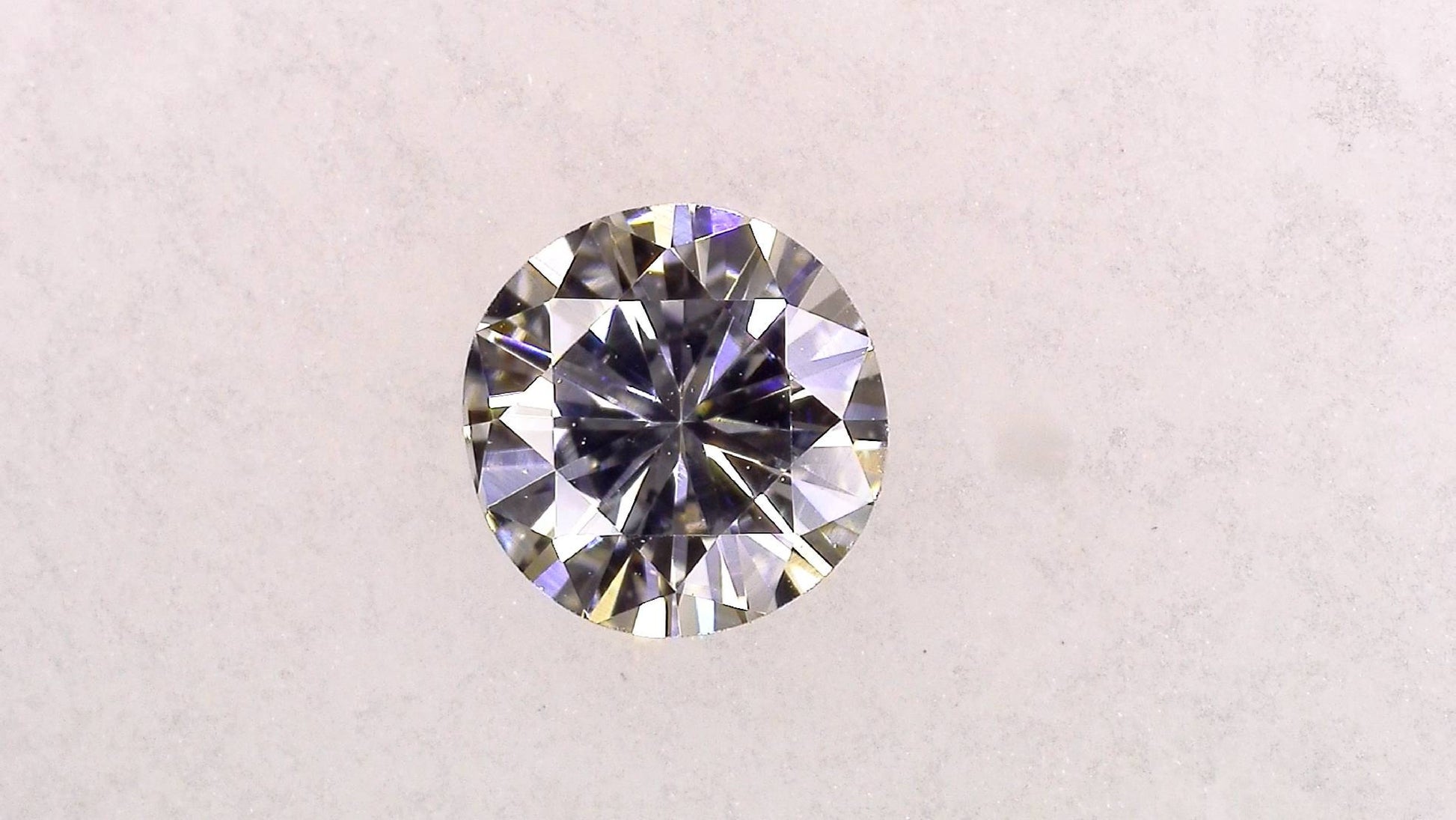 0.258ct F VS-2 GOOD/GD/FR FAINT NATURAL 4.06-4.20X2.52mm Diamond Loose
