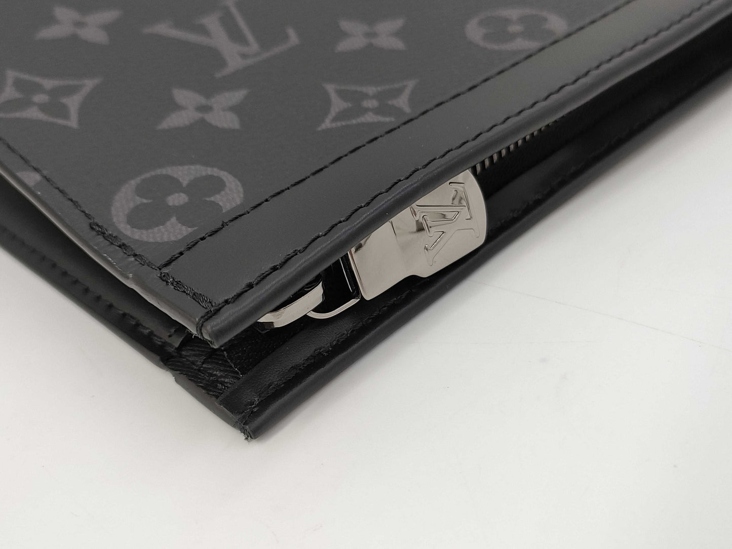 LOUIS VUITTON M61692 Monogram Eclipse Pochette Voyage MM Clutch Bag