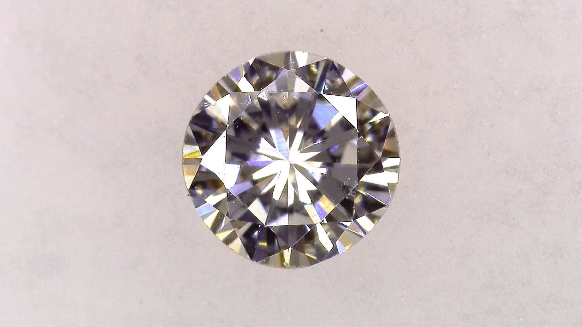 0.275ct H VS-1 POOR/GD/PR NONE NATURAL 4.14-4.23X2.51mm Diamond Loose