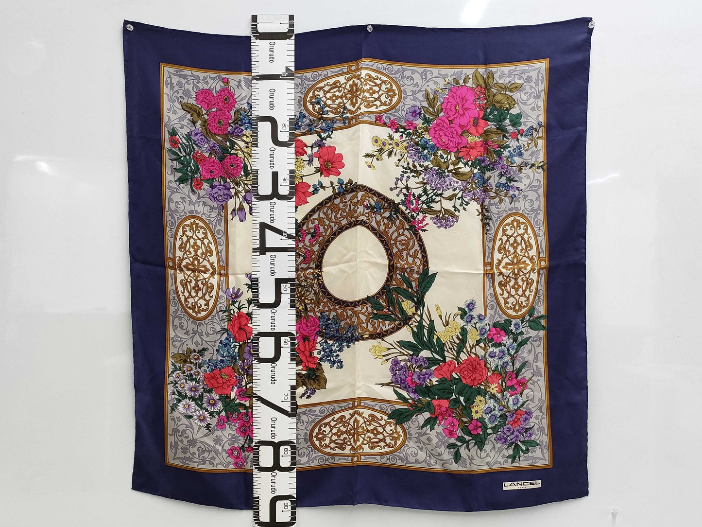 HERMES Carre Hermes scarf