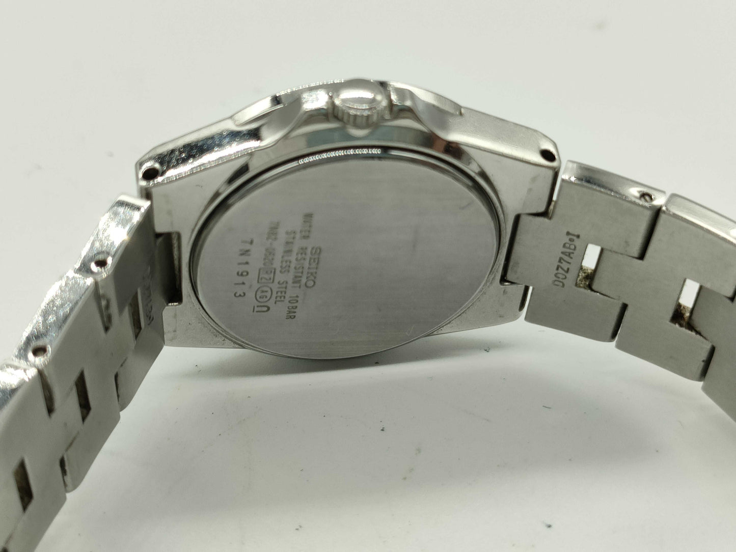 SEIKO 7N82-0620 Women's Watch