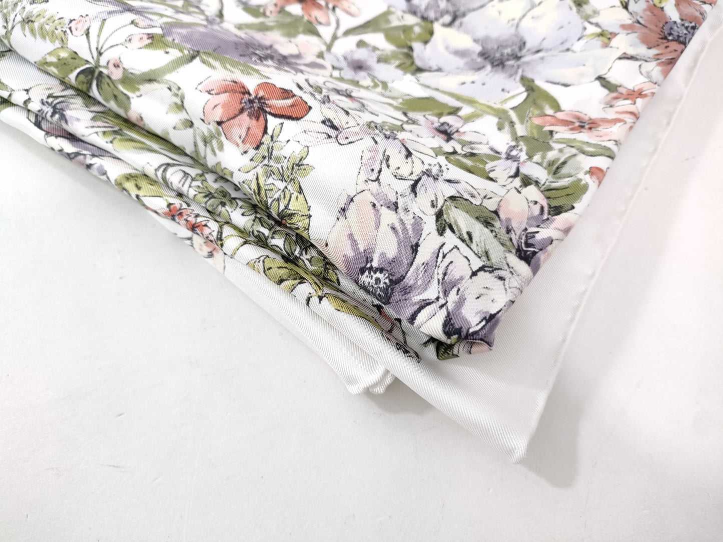 (10462_0333) Dior Boxed / New Scarf