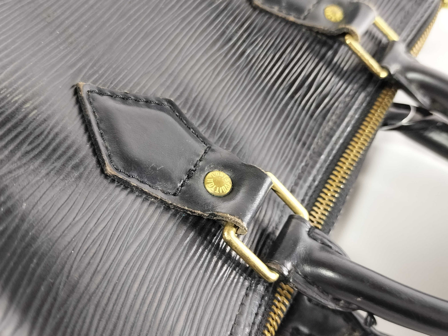LOUIS VUITTON Epi Speedy 25 Handbag