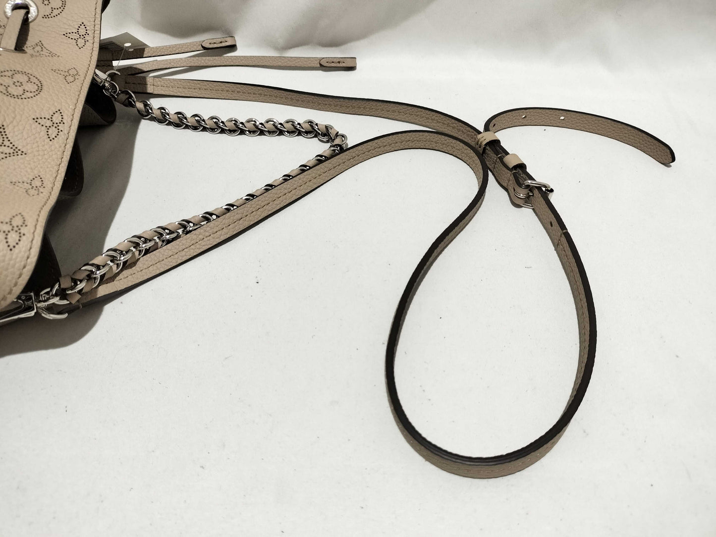 LOUIS VUITTON Mahina Bella Metallic Gray 2-Way Shoulder Bag