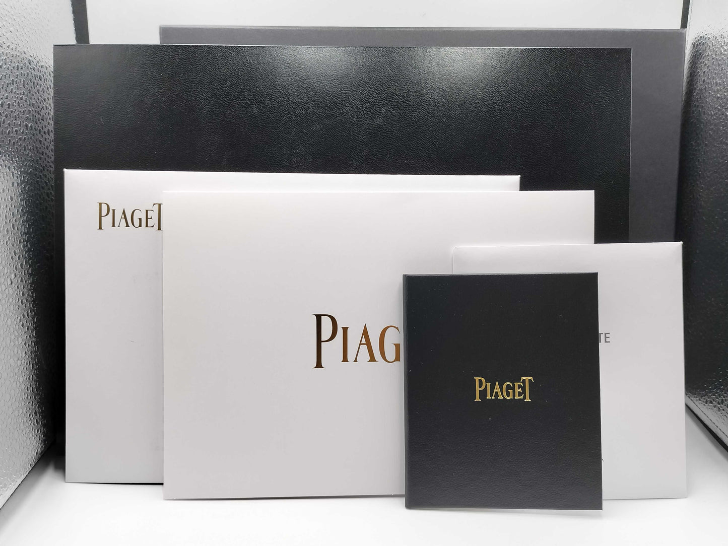 PIAGET Rose Diamond Necklace in Au750, 22.0g