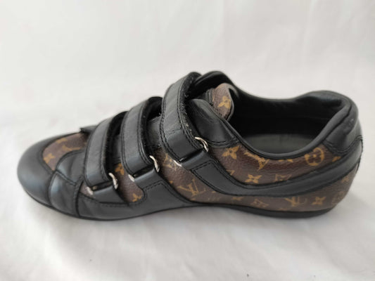 LOUIS VUITTON Monogram Macassar Sneakers