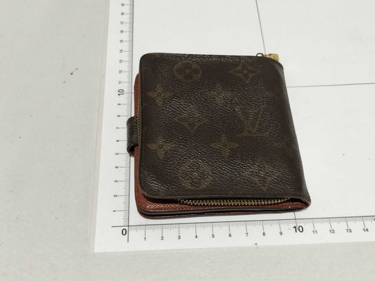 LOUIS VUITTON Monogram Hook Wallet Wallet
