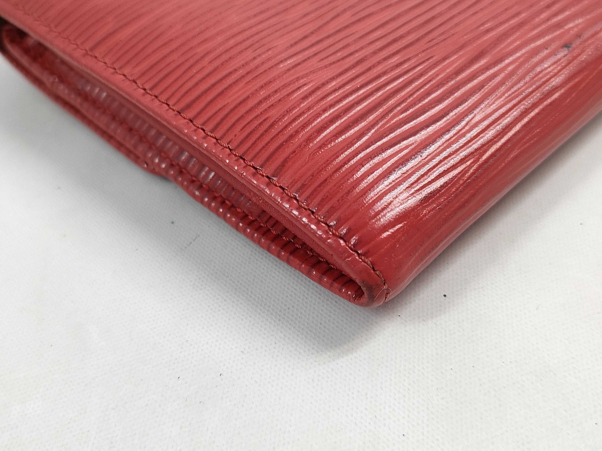 LOUIS VUITTON Epi Portefeuille Sala Wallet