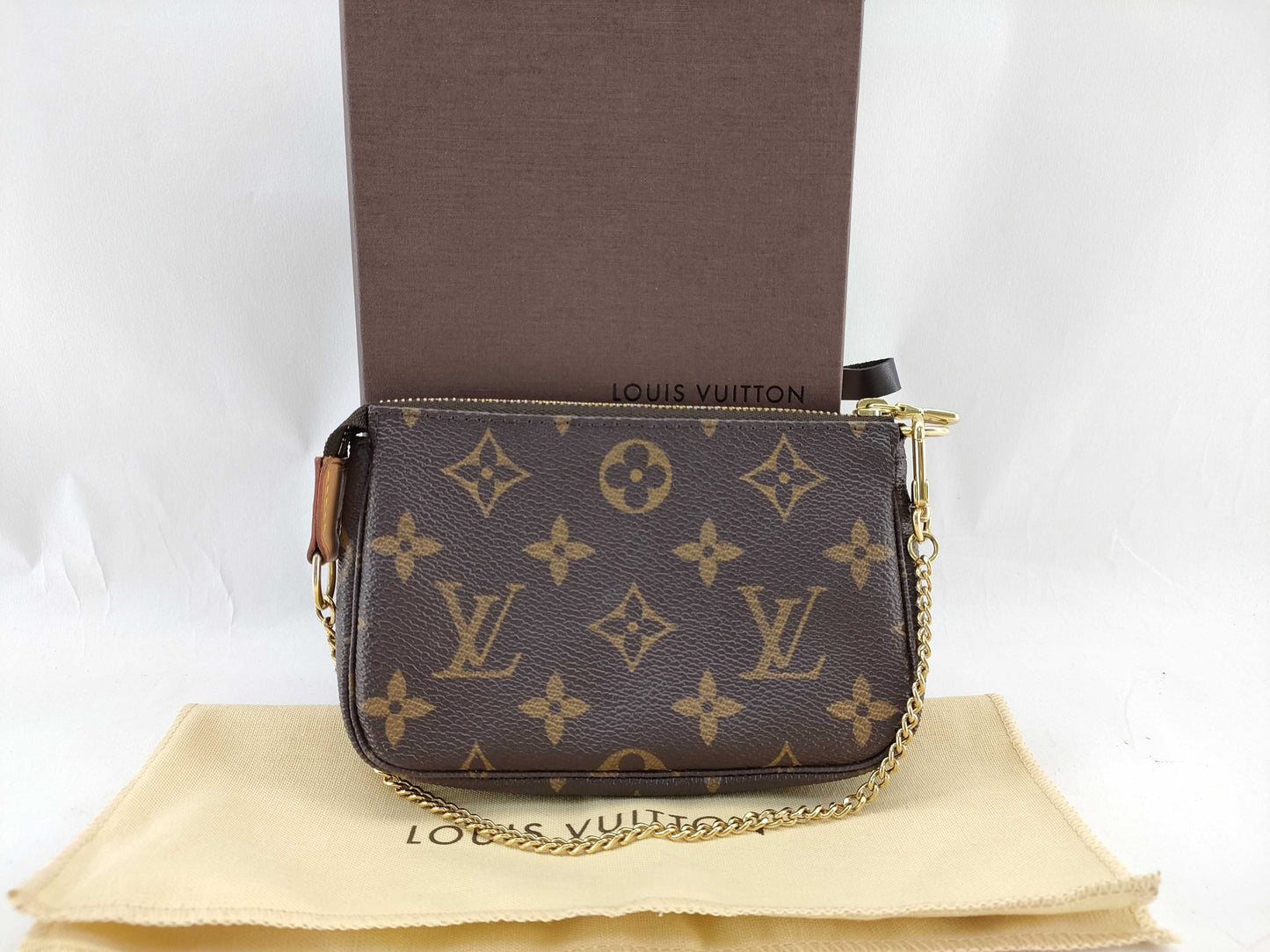 LOUIS VUITTON Monogram M58009 Mini Pochette Accessory Pouch, Made in 2005, Box and Dust Bag Included