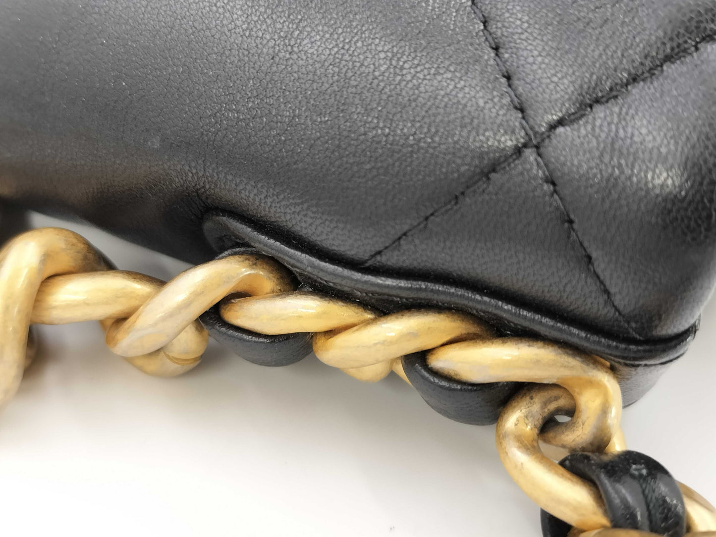 CHANEL Lambskin Chanel 19 Chain Shoulder Bag