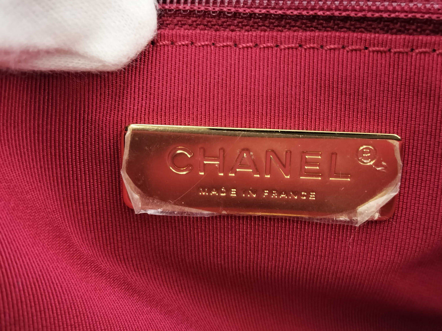 CHANEL Lambskin Chanel 19 Chain Shoulder Bag