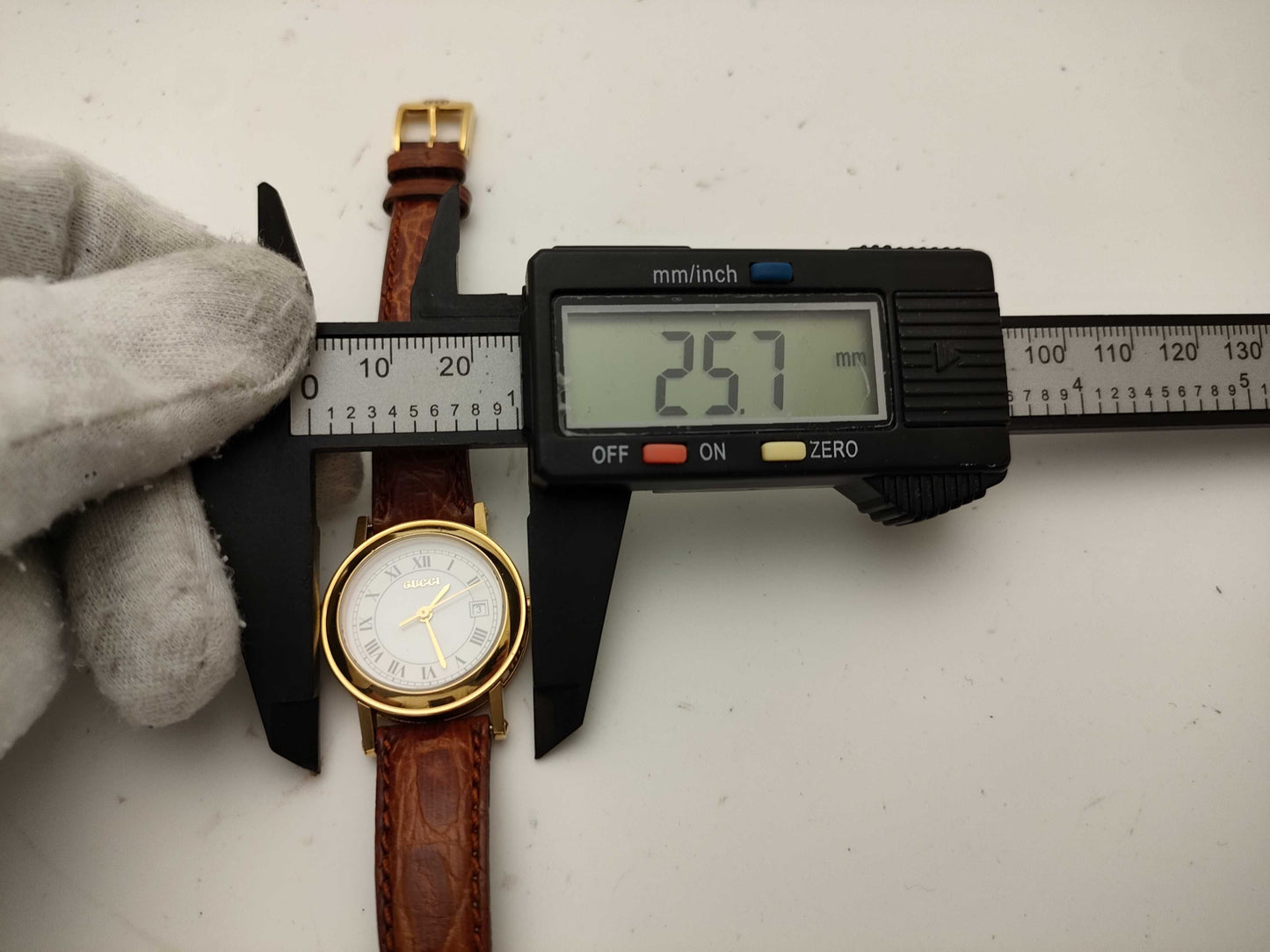 GUCCI 7200L dead battery women's watch