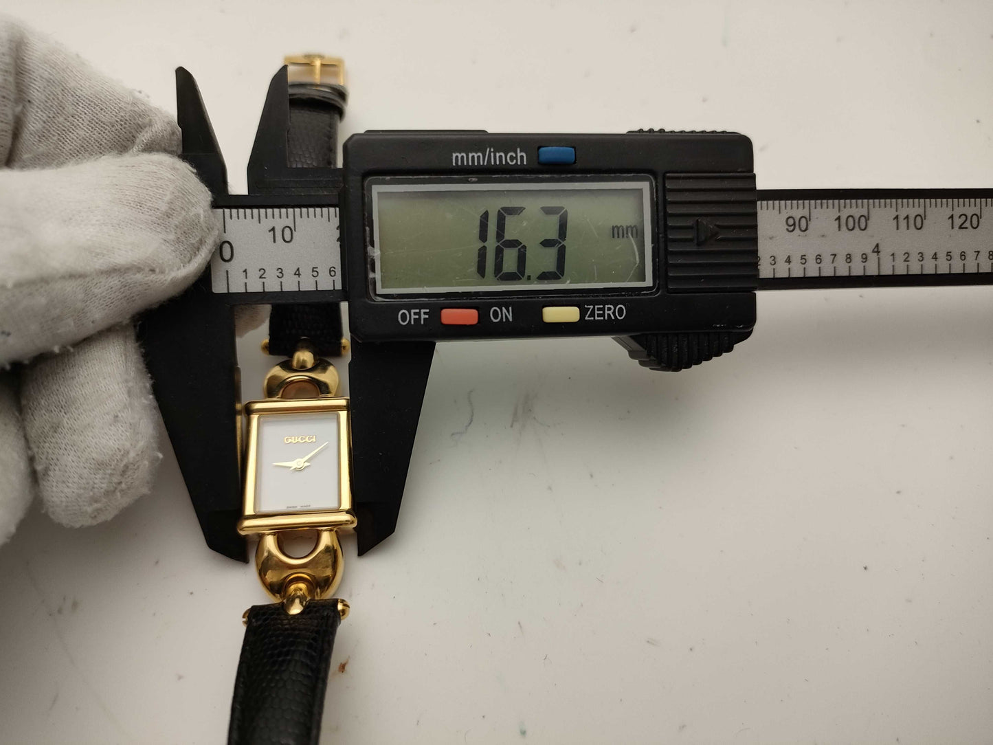 GUCCI 1800L dead battery women's watch