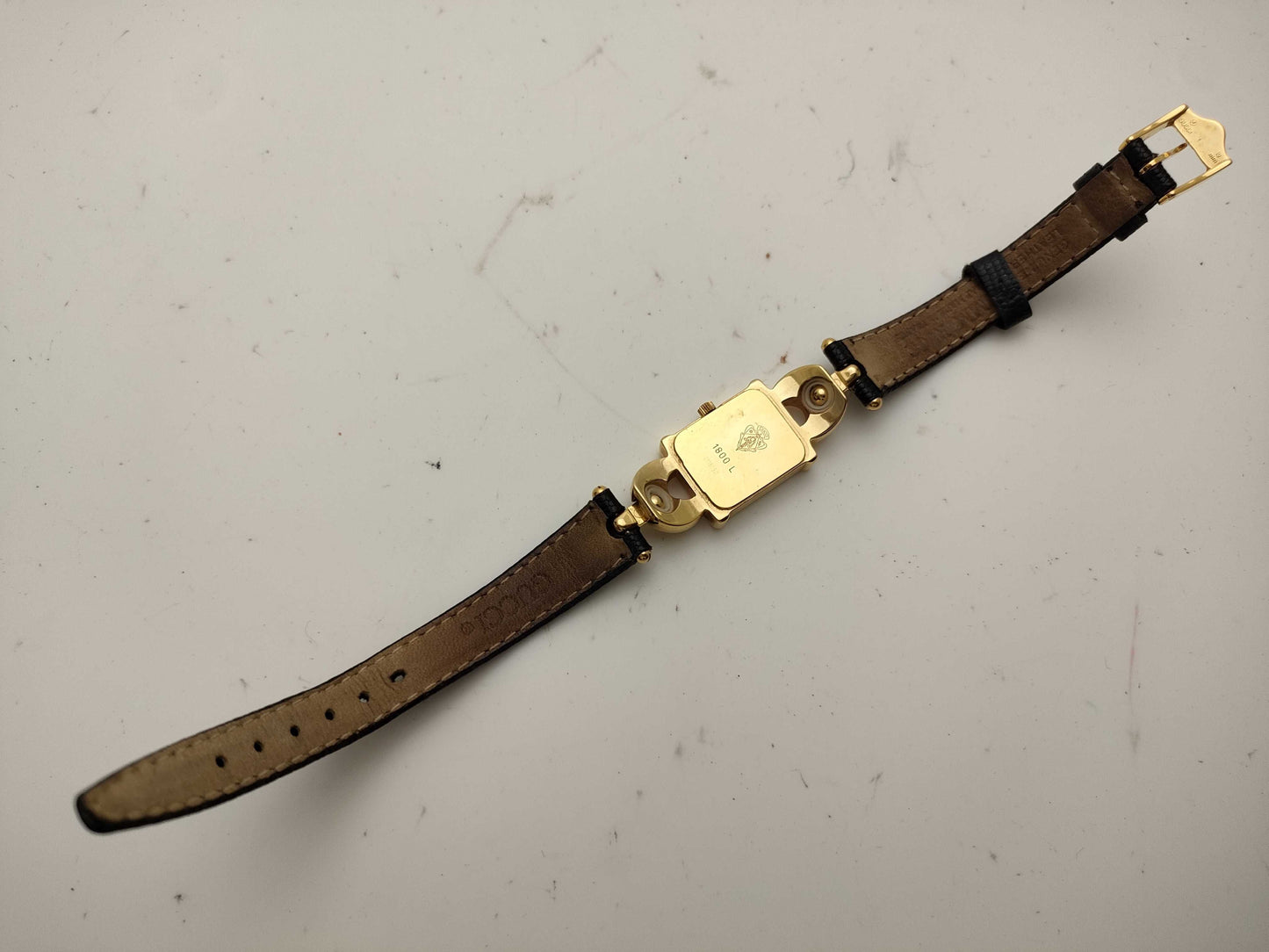 GUCCI 1800L dead battery women's watch