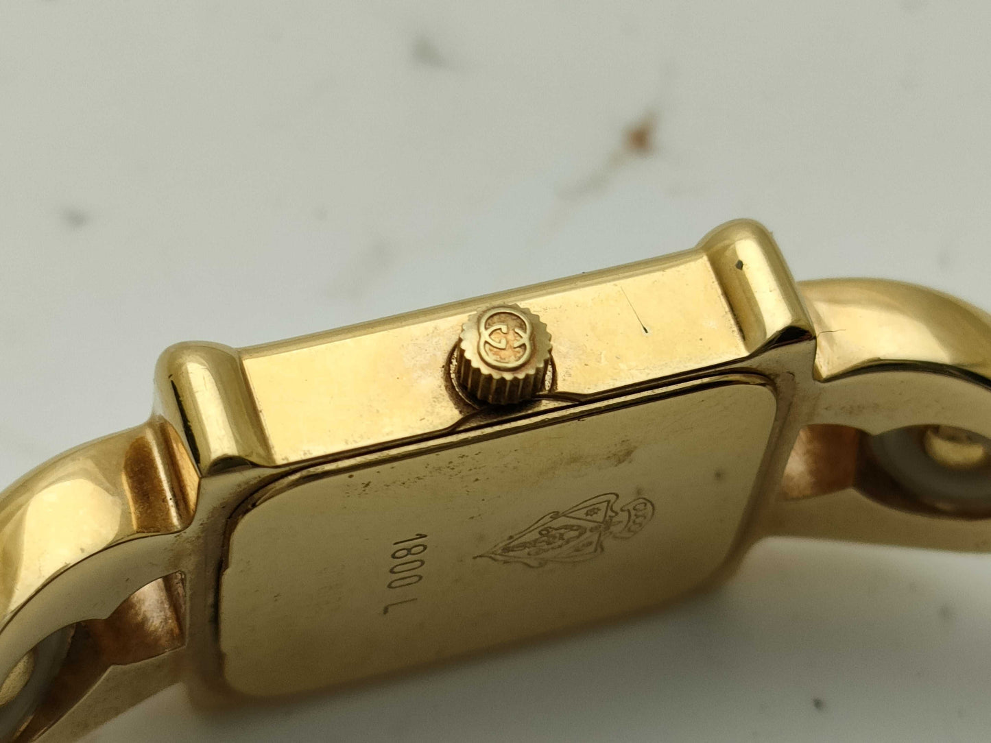 GUCCI 1800L dead battery women's watch