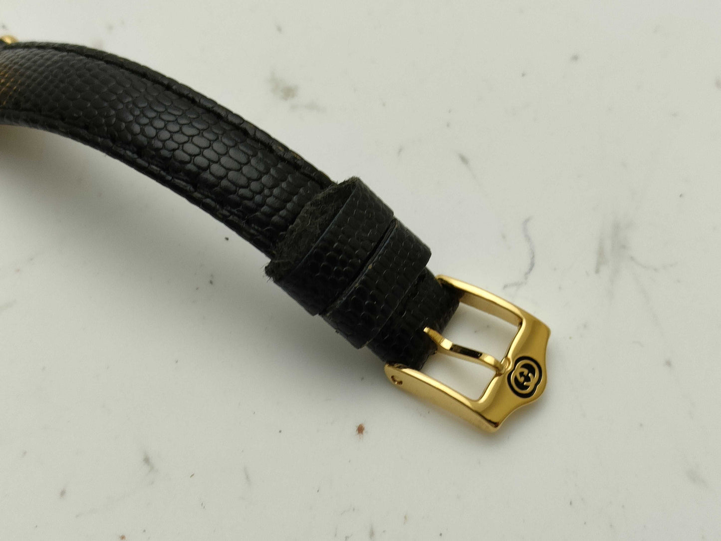 GUCCI 1800L dead battery women's watch