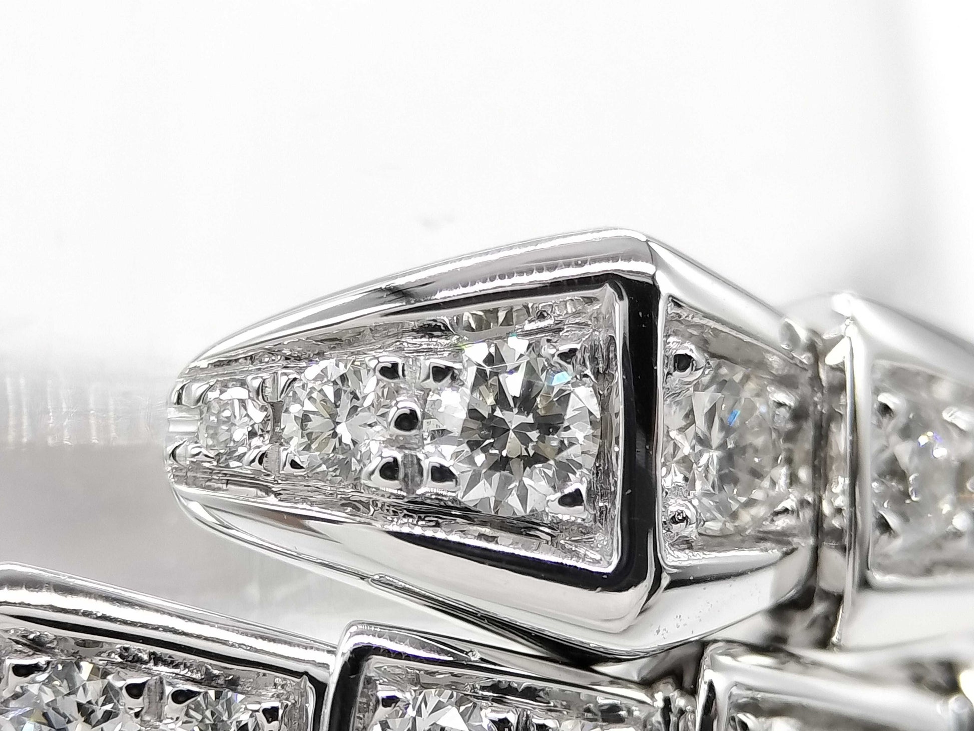 BVLGARI Serpenti Viper M Full Diamond WG Au750 6.6g Ring
