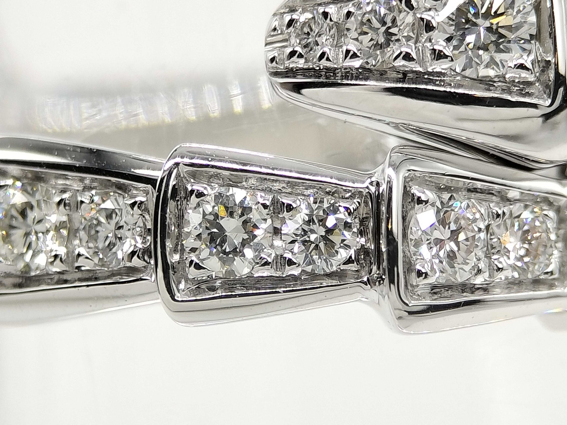 BVLGARI Serpenti Viper S Full Diamond WG Au750 5.8g Ring
